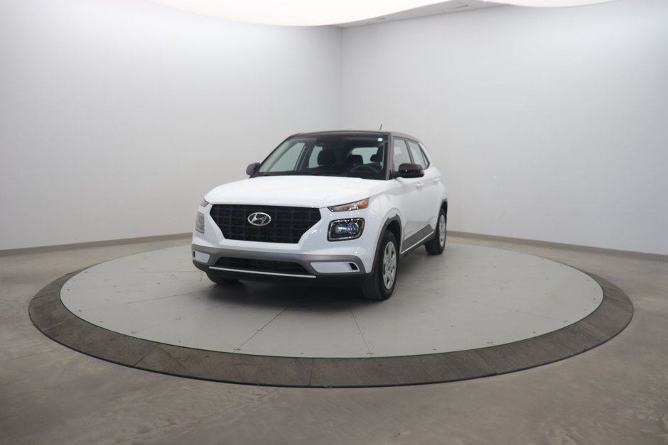 2023 Hyundai Venue in Baie-Comeau, Quebec - w940px