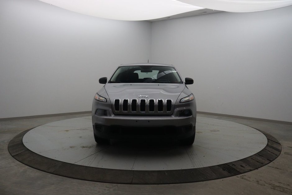Jeep Cherokee Sport 2015-1