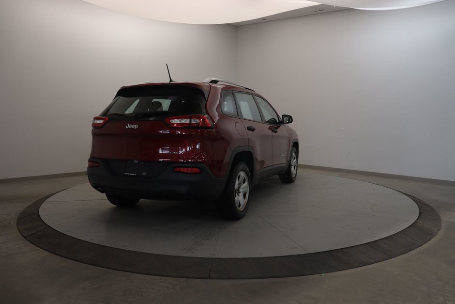 Jeep Cherokee Sport 2017-3