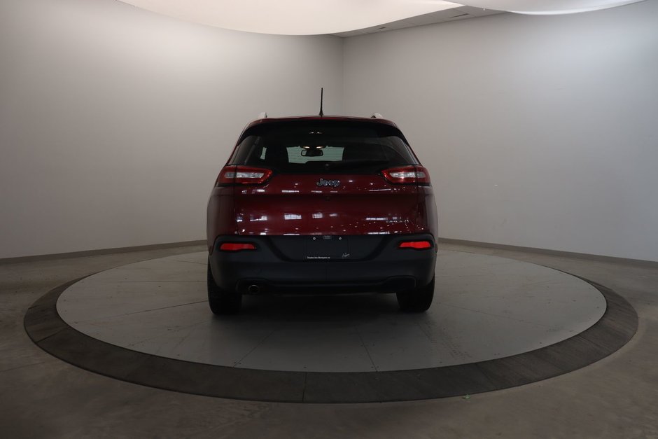 Jeep Cherokee Sport 2017-4