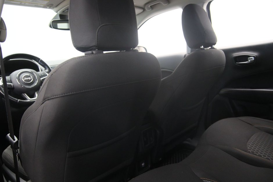 Jeep Compass Sport 2020-9