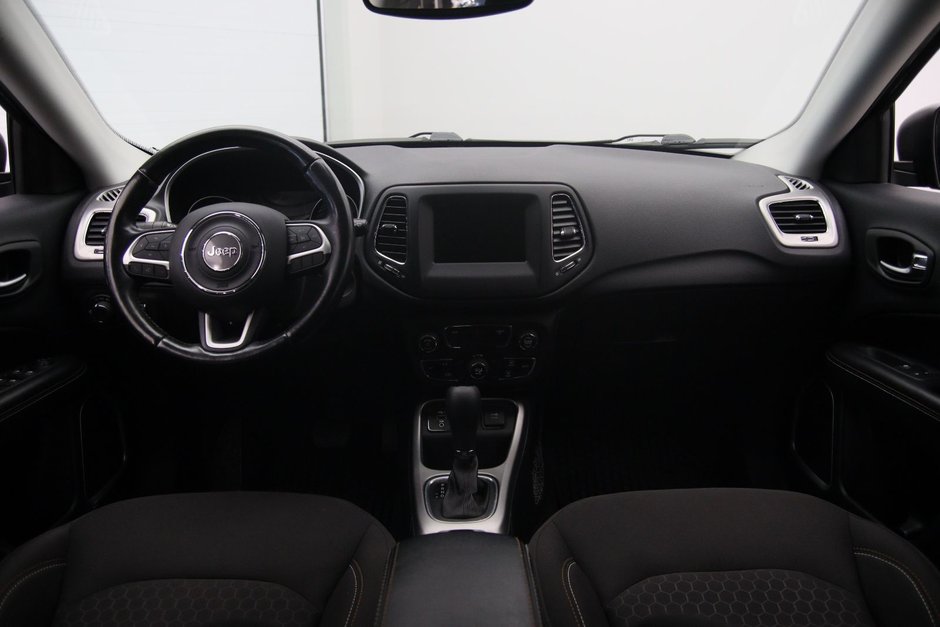 Jeep Compass Sport 2020-10