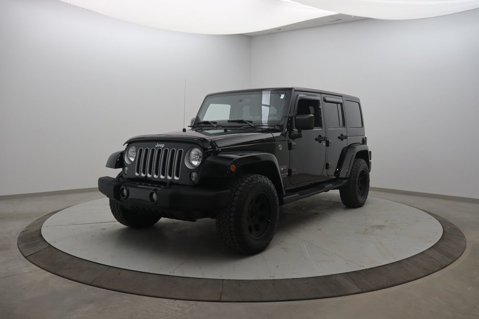 2016 Jeep Wrangler Unlimited Sahara in Jonquière, Quebec - w940px