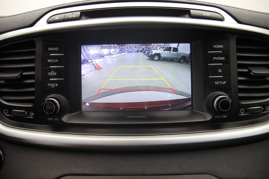 Kia Sorento LX 2019-13