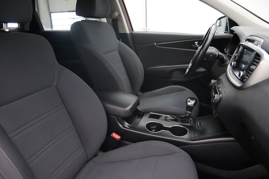 Kia Sorento LX 2019-14