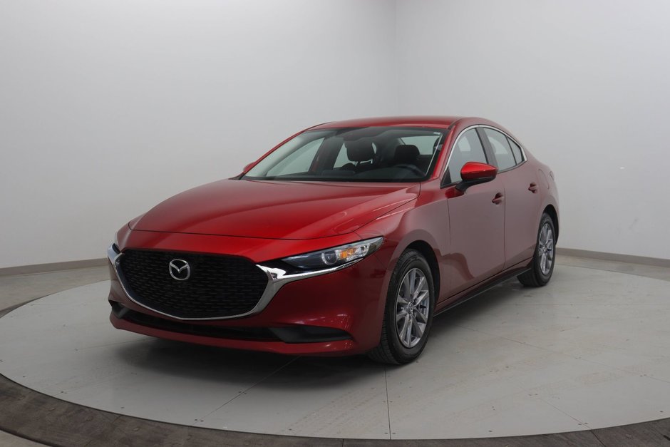2022 Mazda 3 in Jonquière, Quebec - w940px