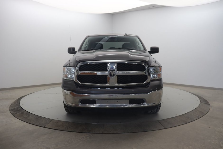 Ram 1500 Classic SLT 2023-1