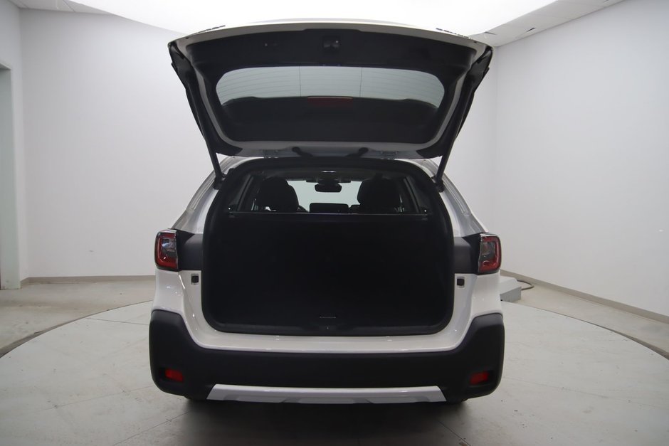 Subaru Outback Limited 2024-17