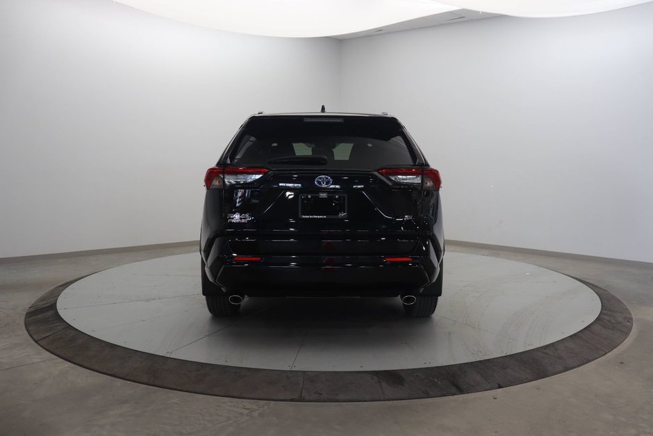 Toyota RAV4 Prime SE 2023-4