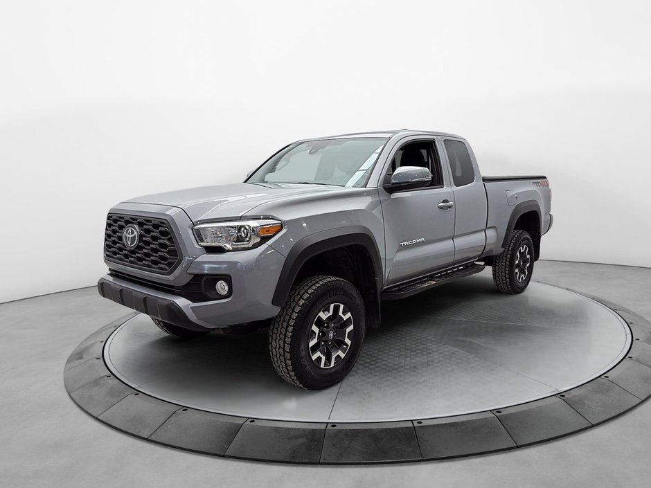 2020 Toyota Tacoma in Baie-Comeau, Quebec - w940px