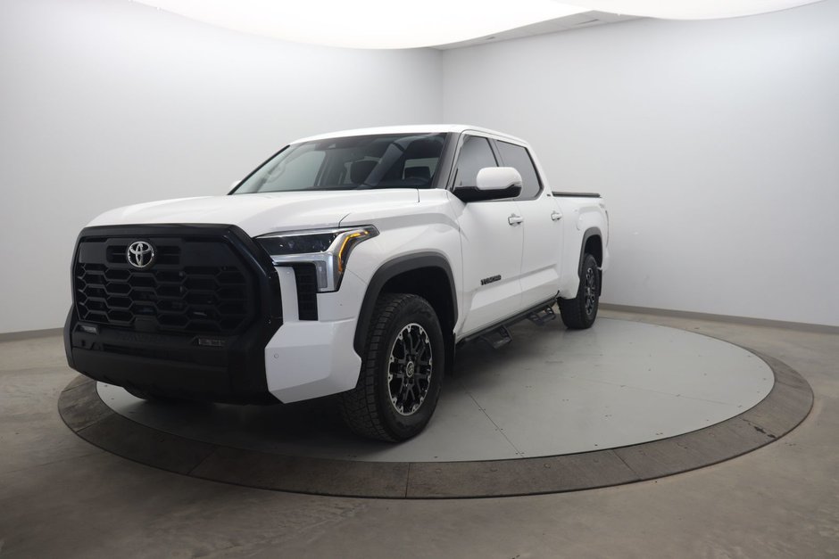 2023 Toyota Tundra in Sept-Îles, Quebec - w940px