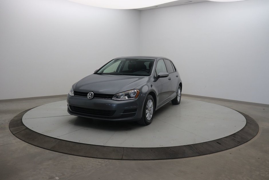 Volkswagen Golf  2017 à Jonquière, Québec - w940px
