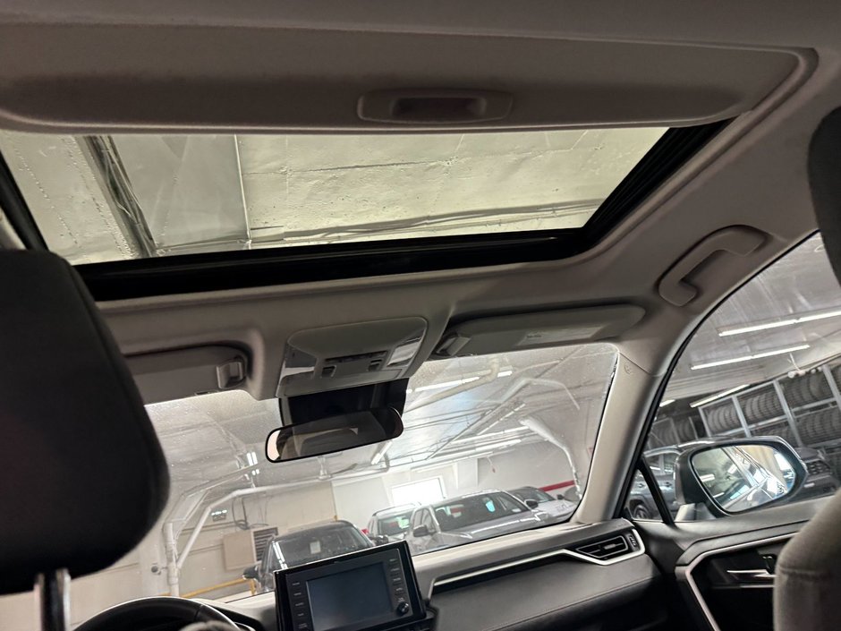 Toyota RAV4 XLE AWD *TOIT OUVRANT+VOLANT CHAUFFANT+CARPLAY* 2019-27