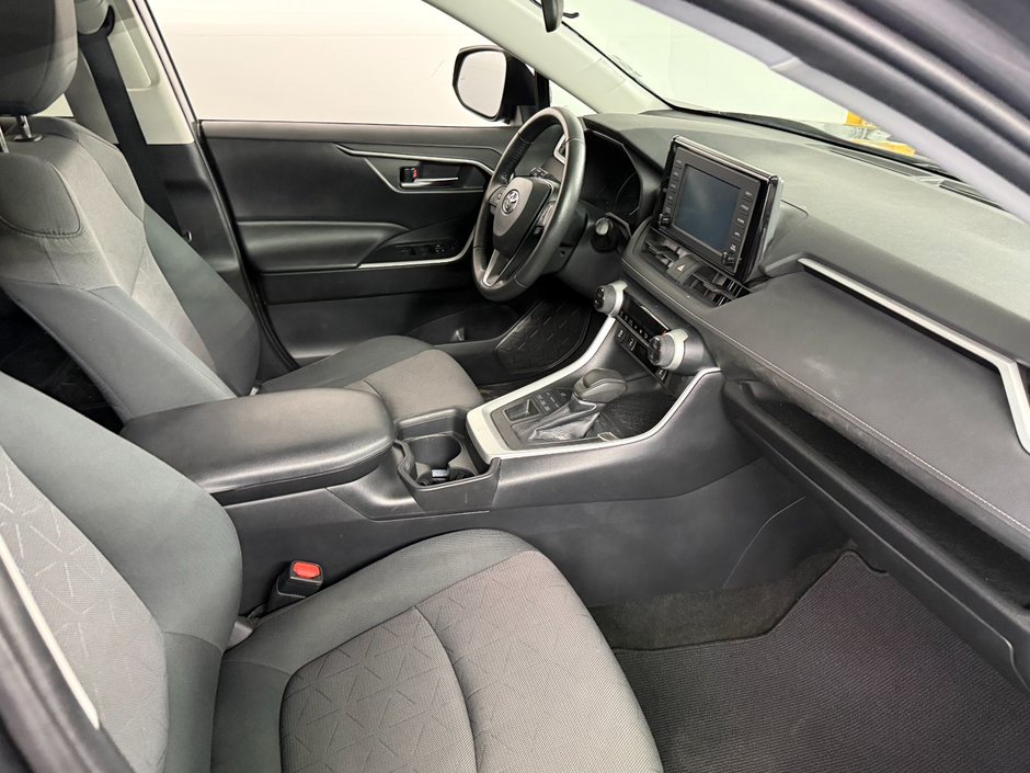 Toyota RAV4 XLE AWD *TOIT OUVRANT+VOLANT CHAUFFANT+CARPLAY* 2019-7