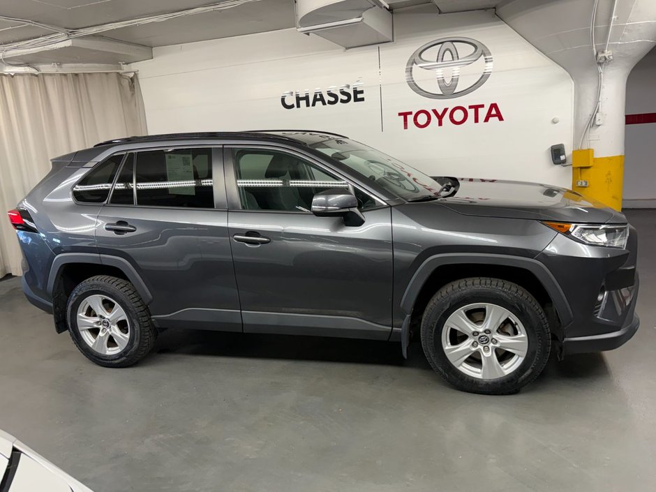 Toyota RAV4 XLE AWD *TOIT OUVRANT+VOLANT CHAUFFANT+CARPLAY* 2019-1