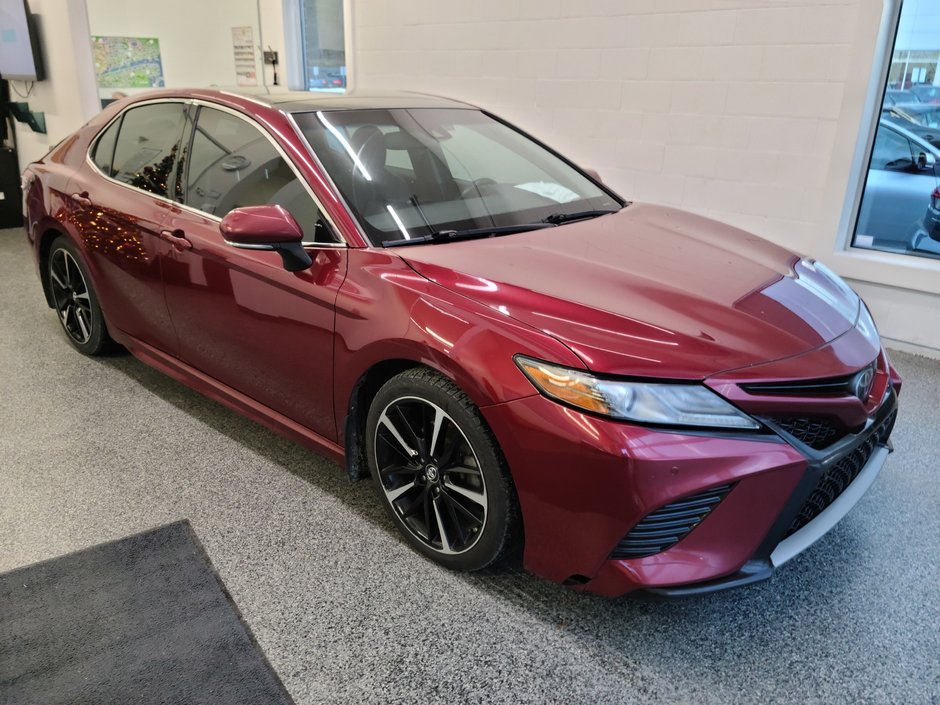 2018  Camry XSE, CUIR, TOIT, in Magog, Quebec