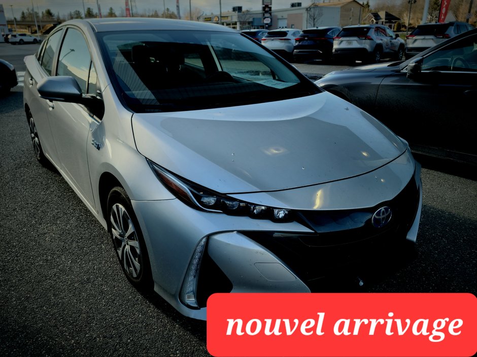 PRIUS PRIME BRANCHABLE, A/C, 2022 à Magog, Québec