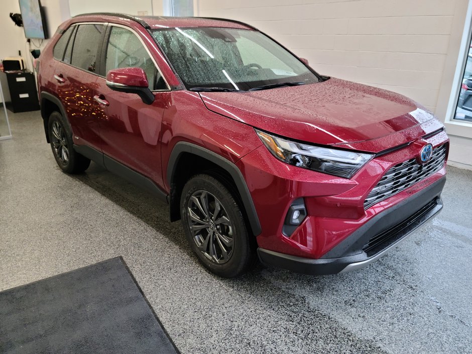 2023  RAV4 Hybrid LIMITED AWD, in Magog, Quebec