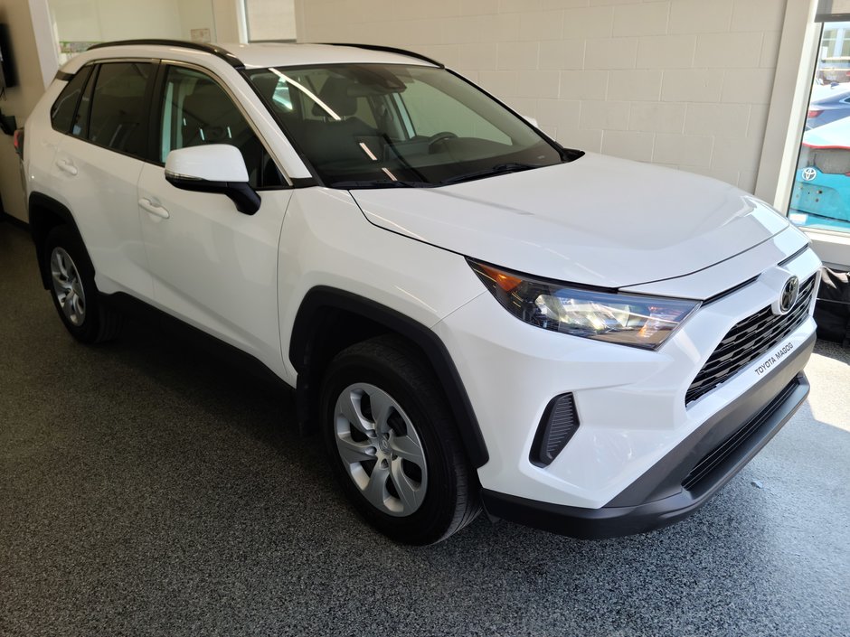 2021  RAV4 LE AWD, in Magog, Quebec