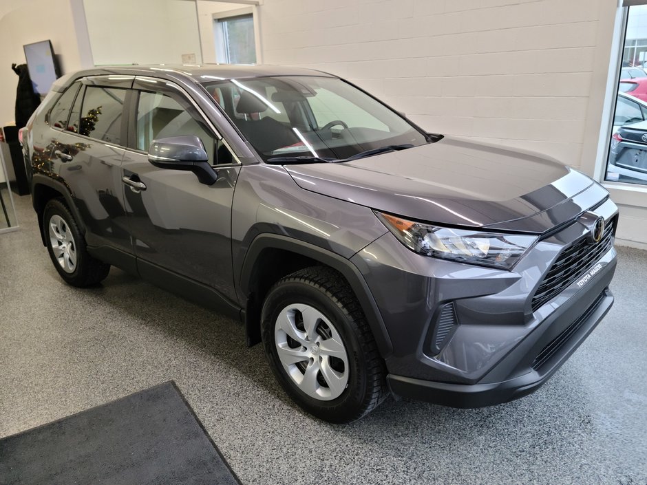 2022  RAV4 LE AWD in Magog, Quebec