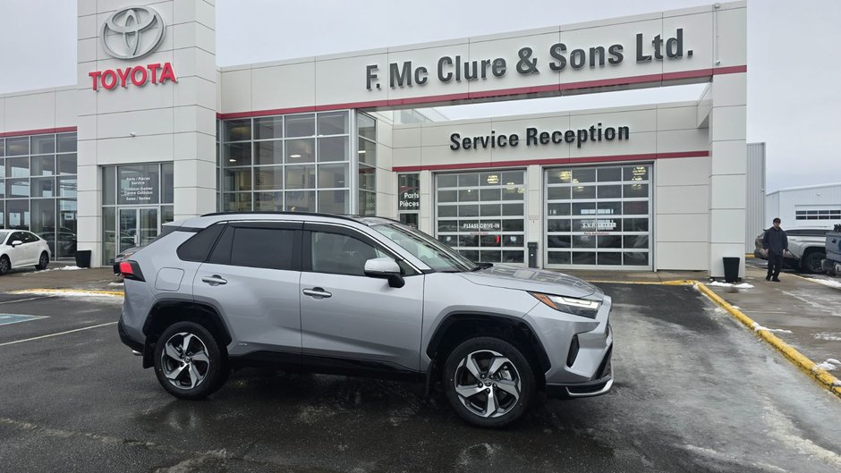 Toyota RAV4 Plug-In Hybrid SE 2025 à Grand-Sault, Nouveau-Brunswick