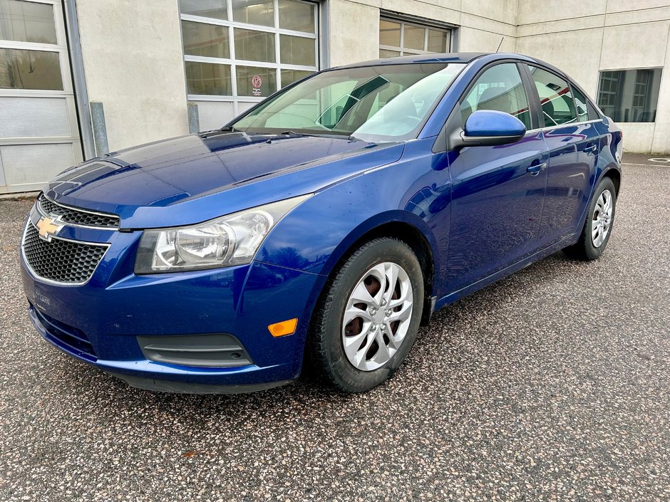 2012 Chevrolet Cruze LT Turbo+ w/1SB in Mont-Laurier, Quebec - w940px