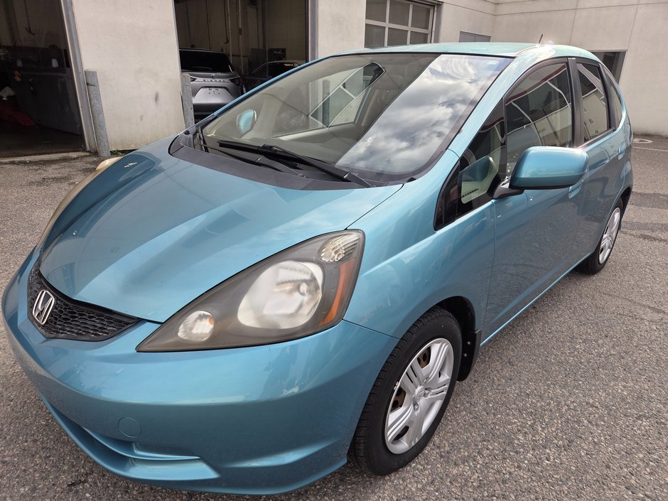 2012 Honda Fit LX (A/C) in Mont-Laurier, Quebec - w940px