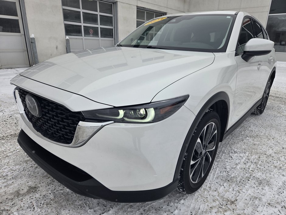 2023 Mazda CX-5 GT in Mont-Laurier, Quebec - w940px
