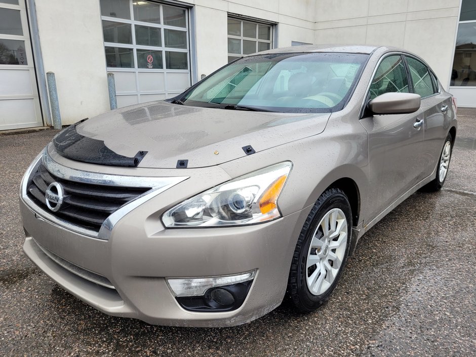 Nissan Altima S ( A/C) 2013 à Mont-Laurier, Québec - w940px