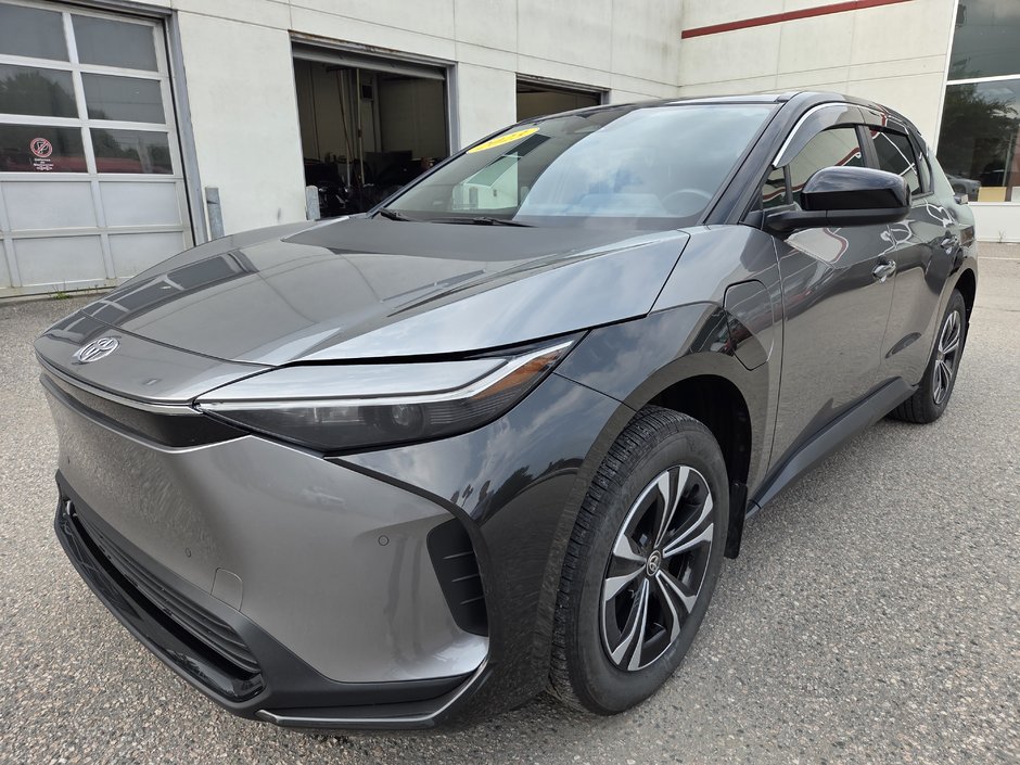 2024 Toyota BZ4X XLE in Mont-Laurier, Quebec - w940px
