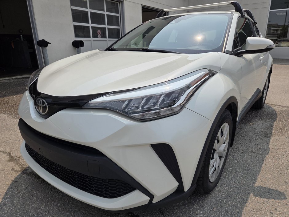 Toyota C-HR LE (FWD) 2021 à Mont-Laurier, Québec - w940px