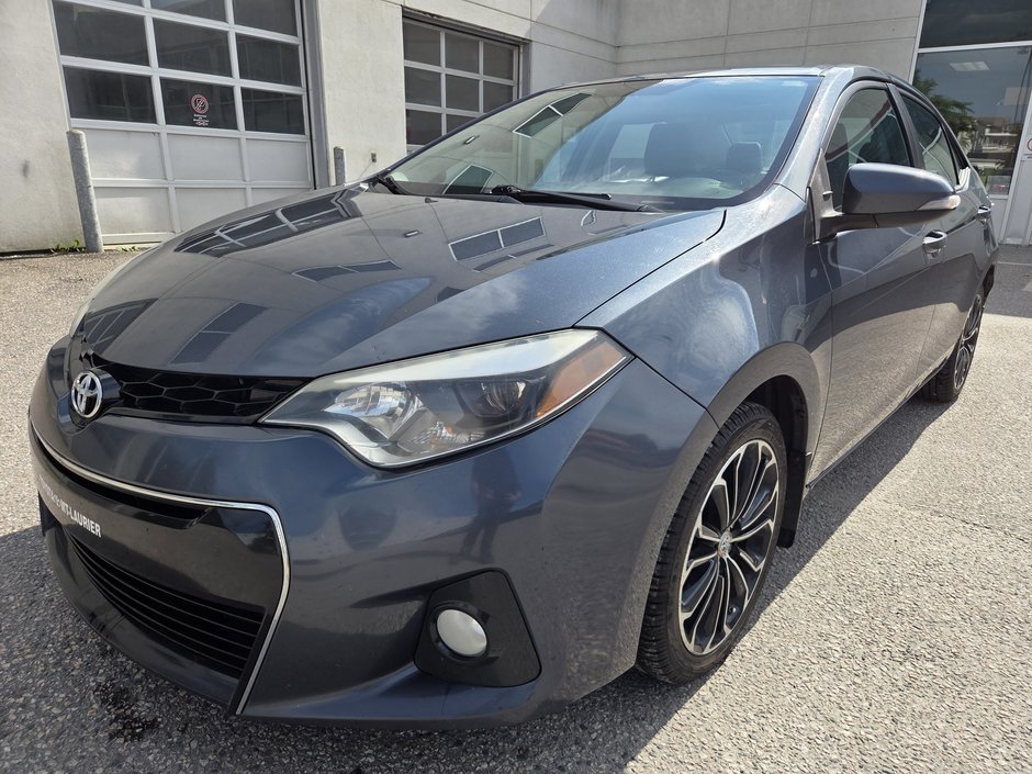 2016 Toyota Corolla SE in Mont-Laurier, Quebec - w940px