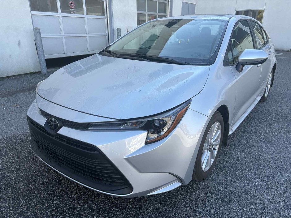 Toyota Corolla Le+ (A/C) 2025 à Mont-Laurier, Québec - w940px