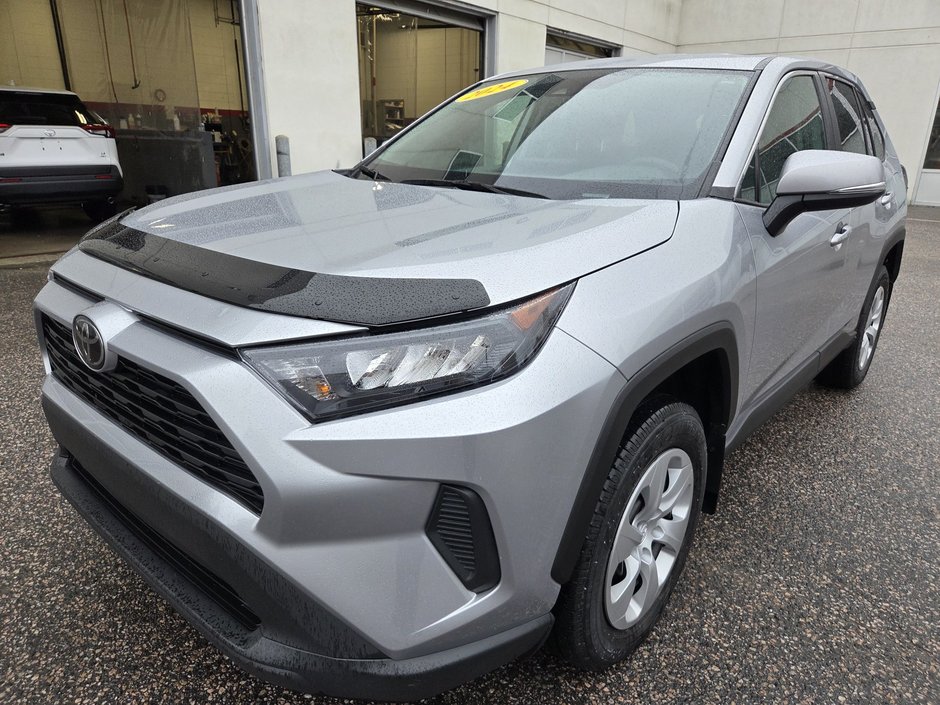 2024 Toyota RAV4 LE (AWD) in Mont-Laurier, Quebec - w940px