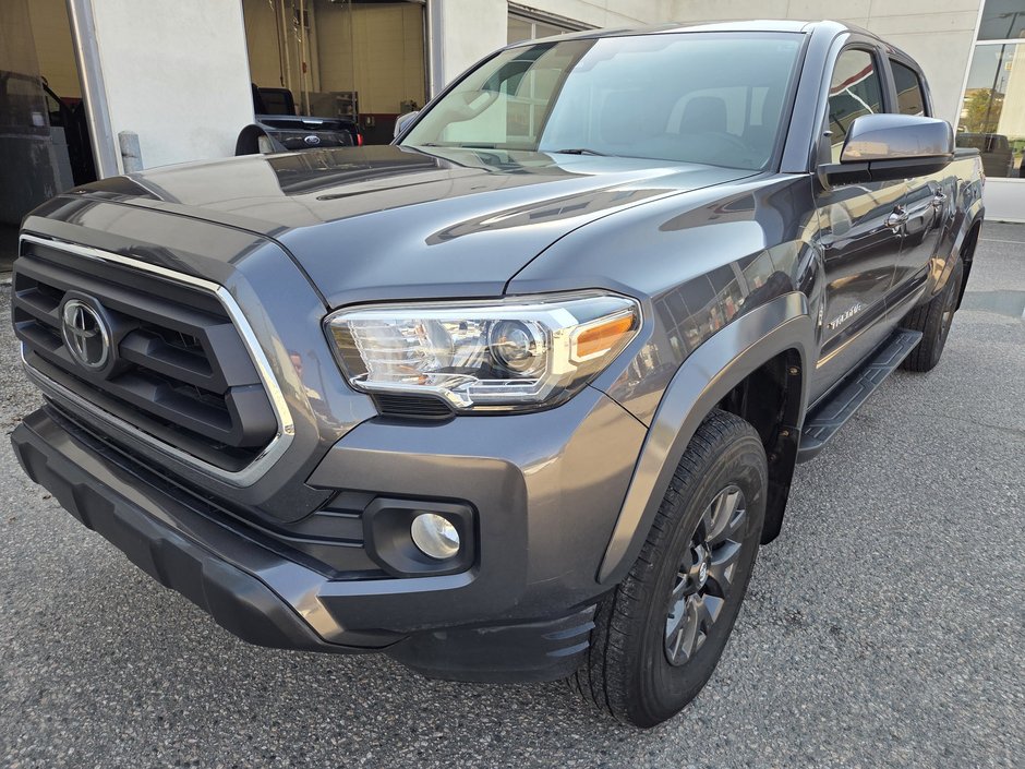 Toyota Tacoma Double Cab SR5 4x4 2021 à Mont-Laurier, Québec - w940px