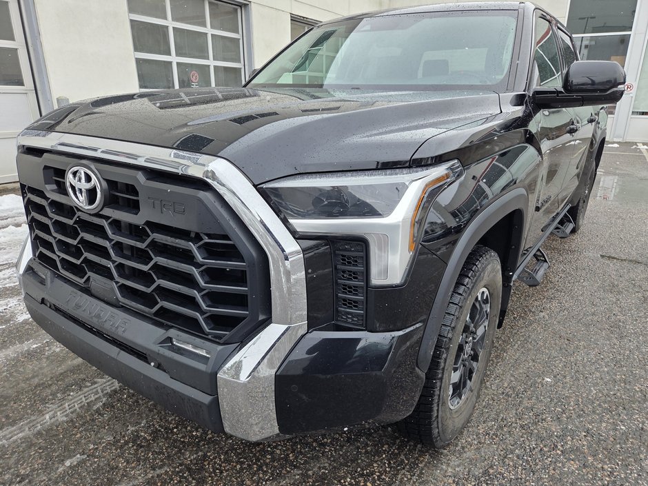 Toyota Tundra SR5 CrewMax TRD Off-Road 4X4 2022 à Mont-Laurier, Québec - w940px