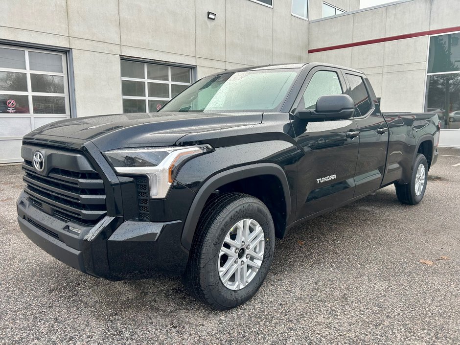 Toyota Tundra SR5 2025 à Mont-Laurier, Québec - w940px