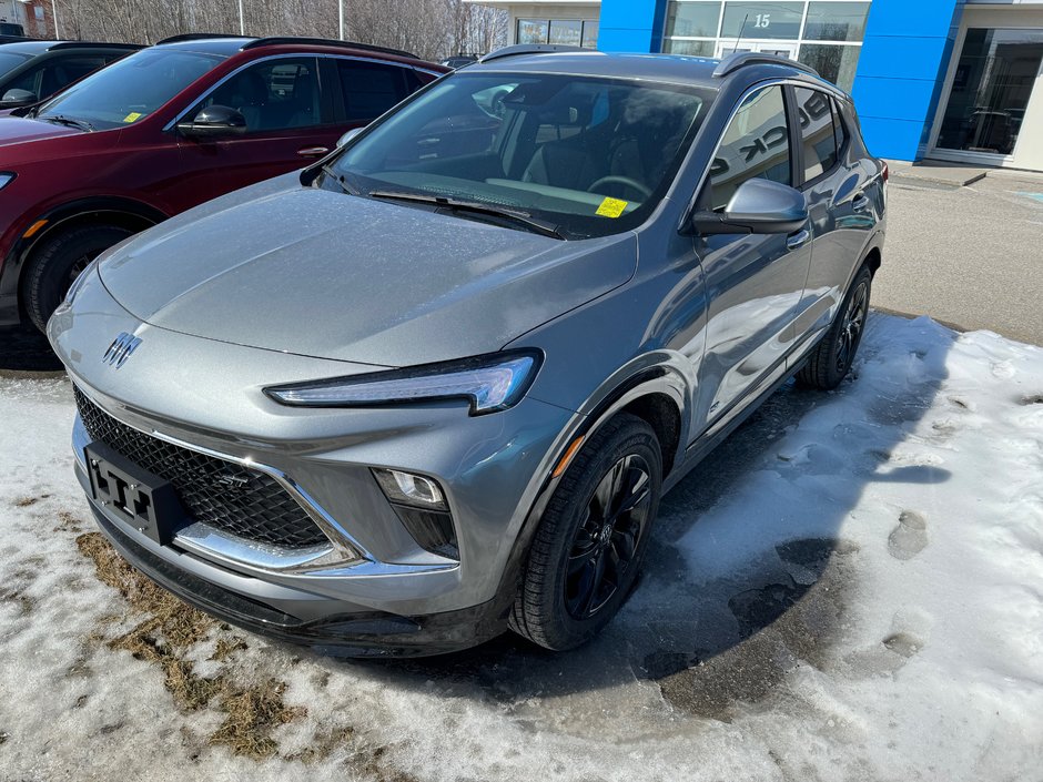 2025 Buick Encore GX in Sturgeon Falls, Ontario - w940px