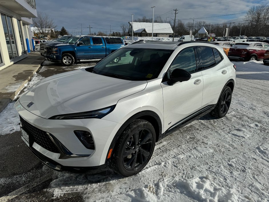 2024 Buick ENVISION in Sturgeon Falls, Ontario - w940px