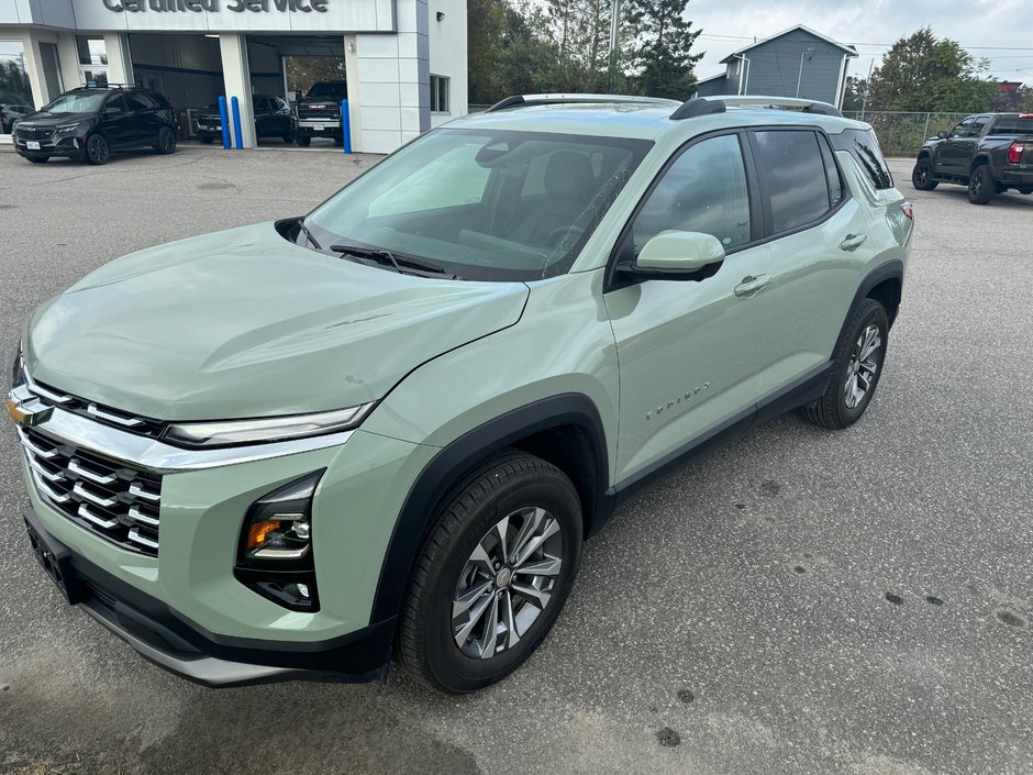 2025 Chevrolet EQUINOX LT in Sturgeon Falls, Ontario - w940px