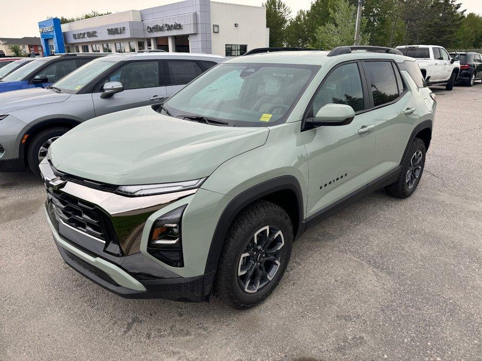 2026 Chevrolet Equinox in Sturgeon Falls, Ontario - w940px
