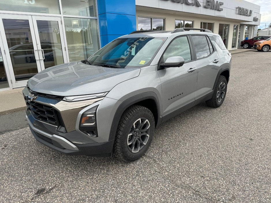 2026 Chevrolet Equinox in Sturgeon Falls, Ontario - w940px
