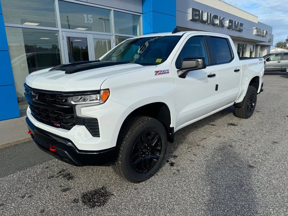 Chevrolet Silverado 1500 LT Trailboss 4W  2026 à Sturgeon Falls, Ontario - w940px