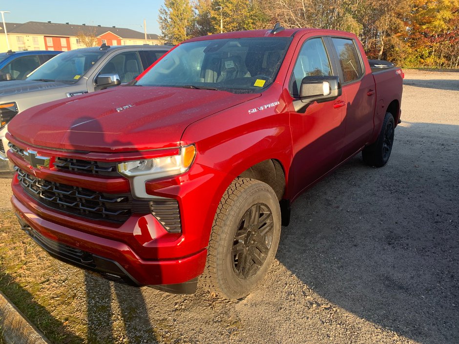 2025 Chevrolet Silverado 1500 in Sturgeon Falls, Ontario - w940px