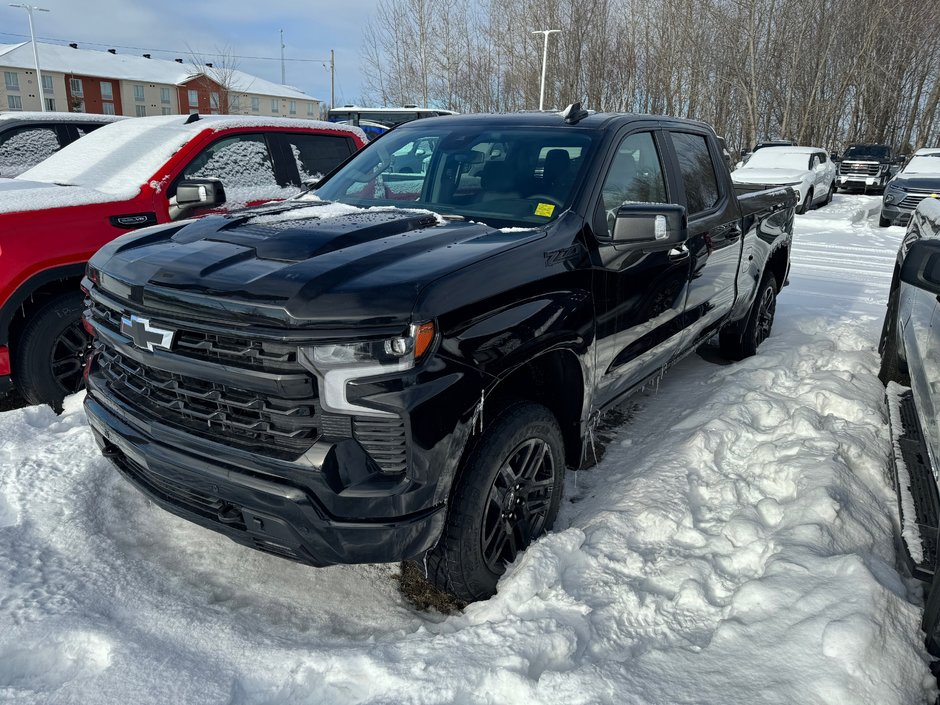 Chevrolet Silverado 1500  2025 à Sturgeon Falls, Ontario - w940px