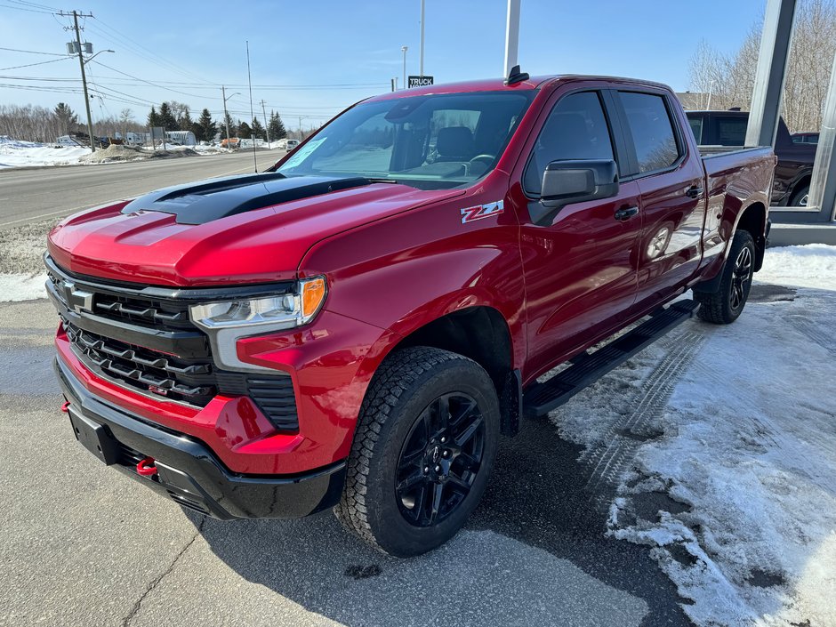 Chevrolet Silverado Crew LT Trailboss 4W  2024 à Sturgeon Falls, Ontario - w940px