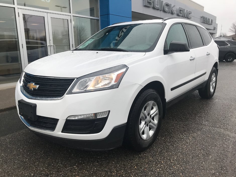 Chevrolet Traverse  2017 à Sturgeon Falls, Ontario - w940px