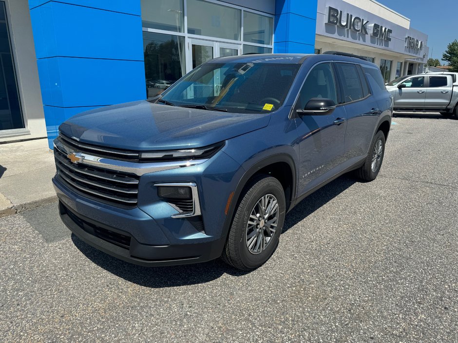 2025 Chevrolet Traverse in Sturgeon Falls, Ontario - w940px