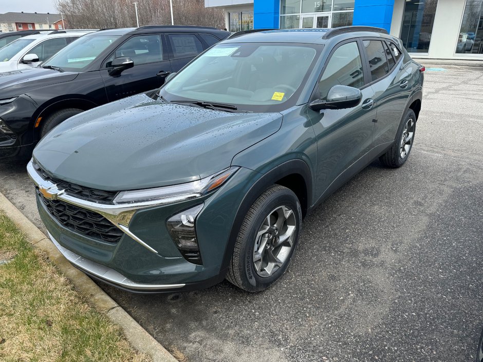2026 Chevrolet Trax in Sturgeon Falls, Ontario - w940px