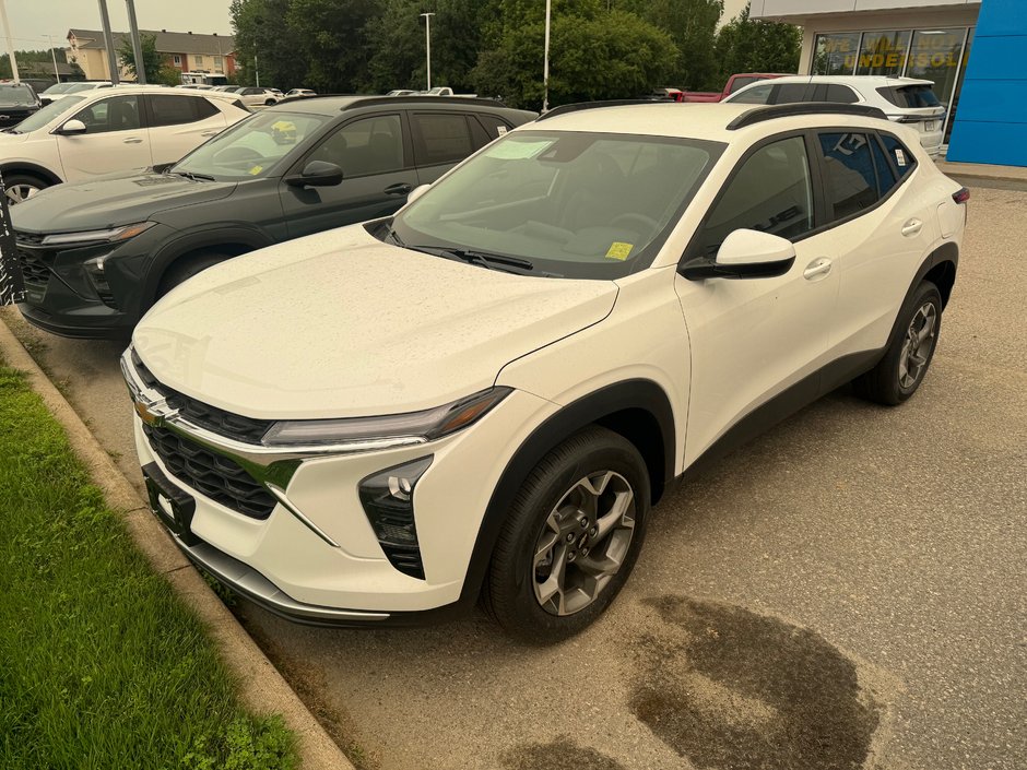 2026 Chevrolet Trax in Sturgeon Falls, Ontario - w940px